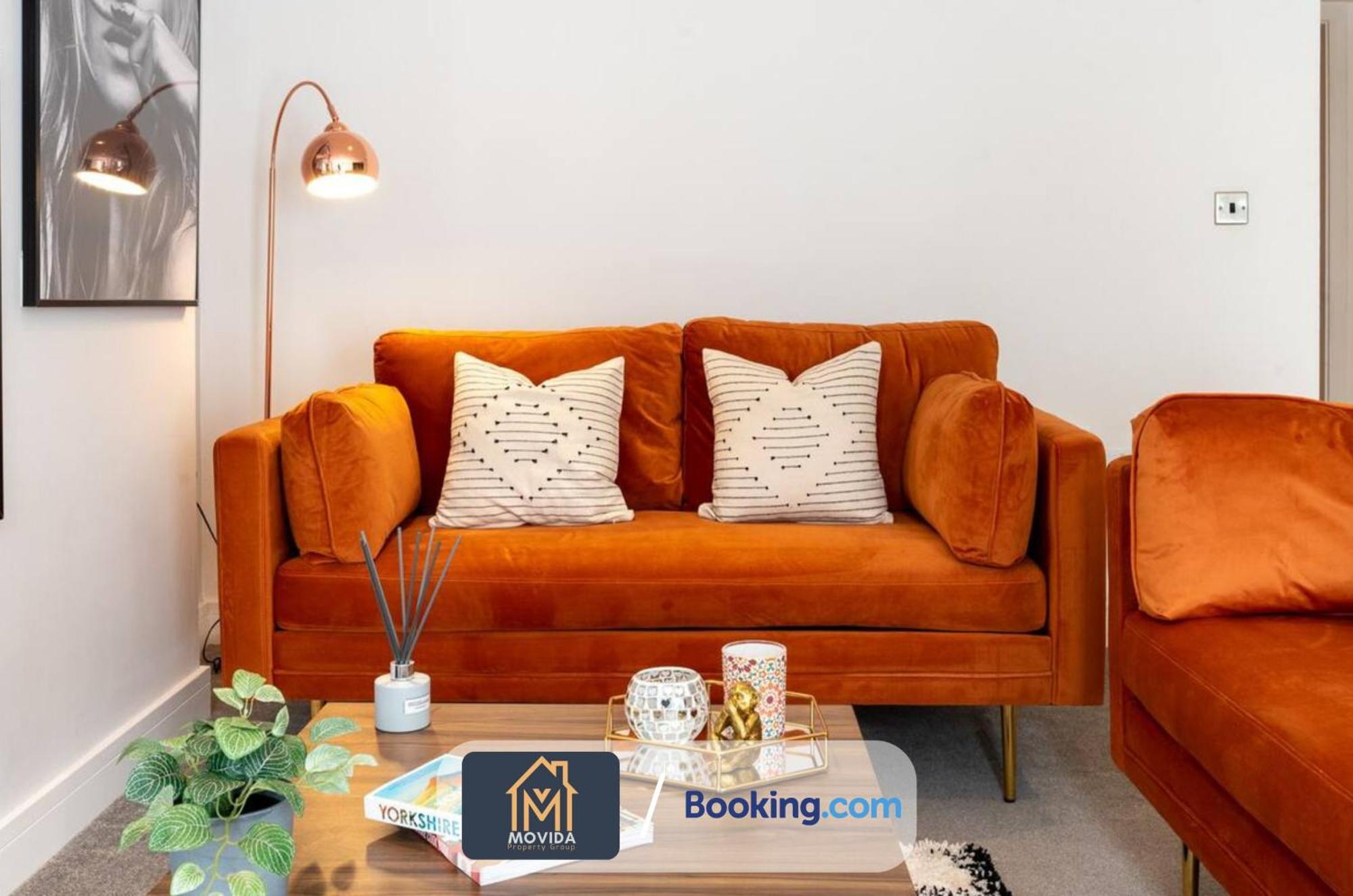 Stylish Two Bed Town Centre Apartment By Movida Property Group Short Lets & Serviced Accommodation With Parking Harrogate Buitenkant foto