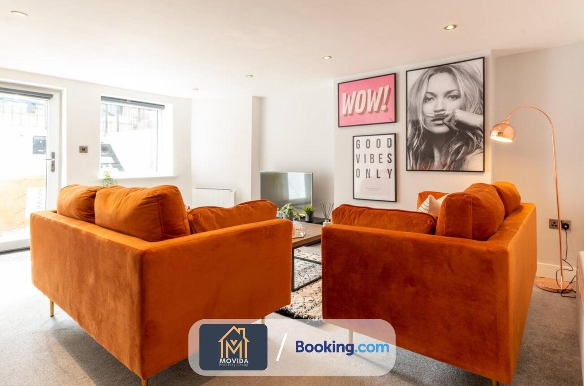 Stylish Two Bed Town Centre Apartment By Movida Property Group Short Lets & Serviced Accommodation With Parking Harrogate Buitenkant foto