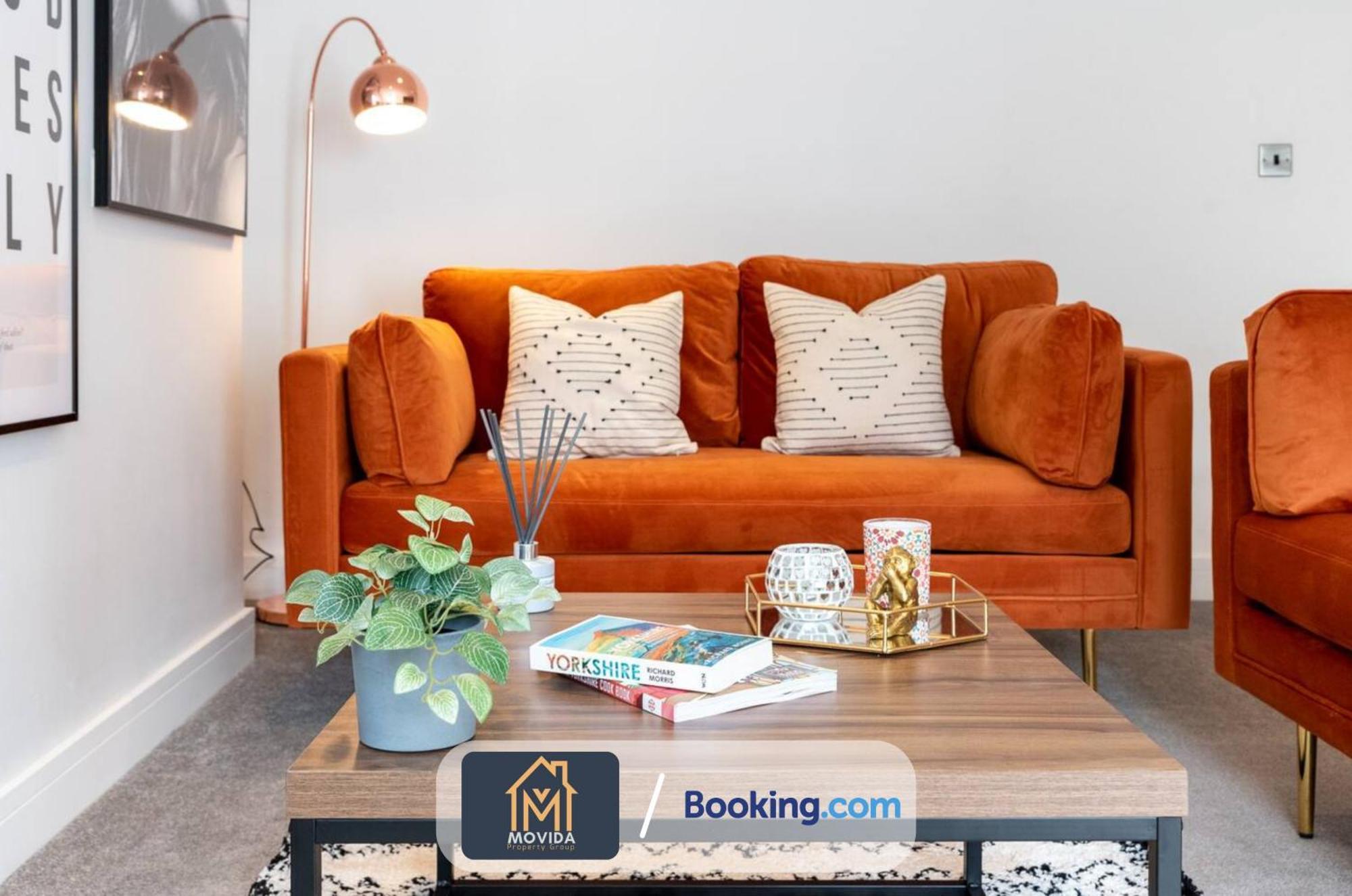 Stylish Two Bed Town Centre Apartment By Movida Property Group Short Lets & Serviced Accommodation With Parking Harrogate Buitenkant foto
